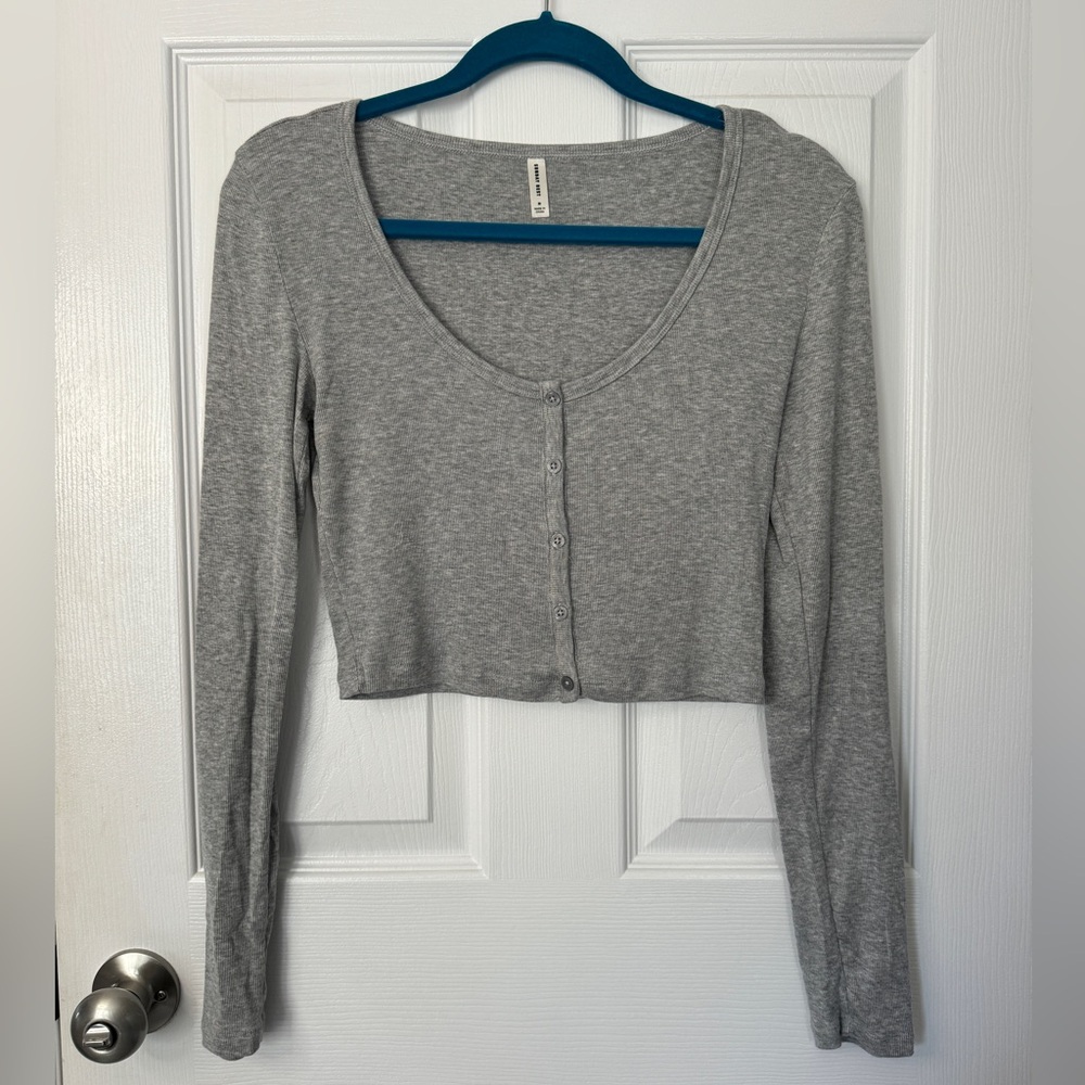 Aritzia Sunday Best Crop Longsleeve Button Up